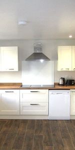 6 bedroom property to rent - Photo 3