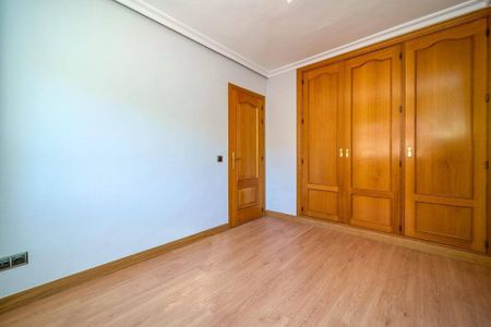 3 room luxury Flat for rent in Pozuelo de Alarcón, Spain - Photo 4