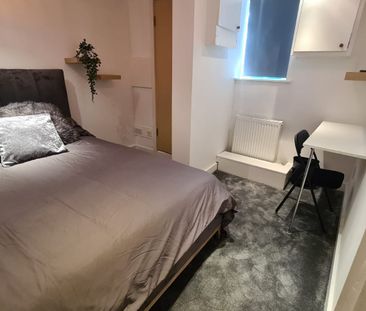 5 Bed - 15 Royal Park Terrace, Hyde Park, Leeds - LS6 1EX - Student - Photo 5