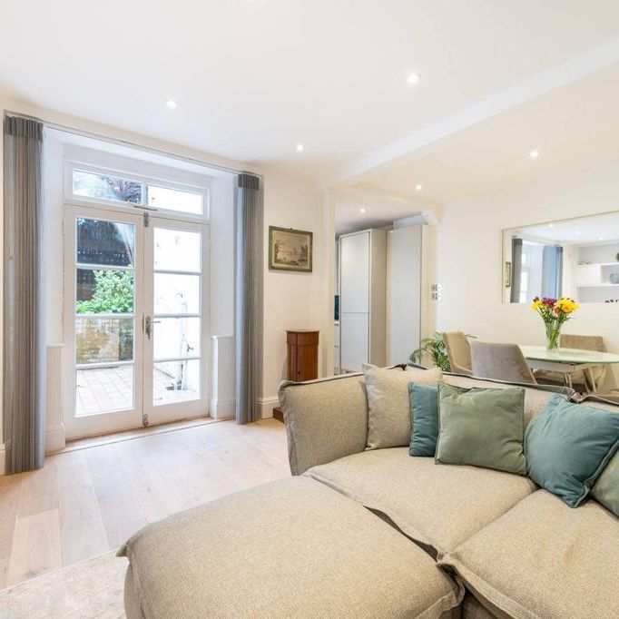 2 bedroom flat to rent - Photo 1