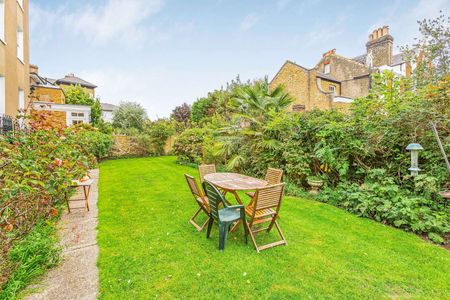 Short let: A stylish three bedroom apartment on Richmond Hill with off-street parking - Photo 5