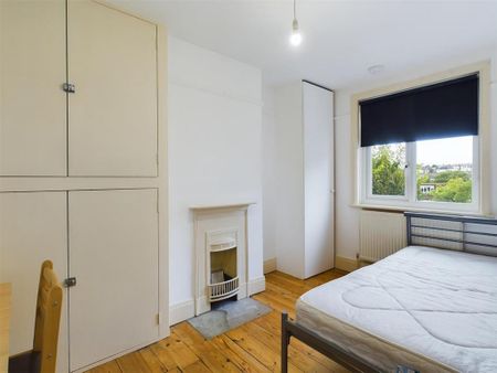 4 bedroom terraced house to rent - Photo 4