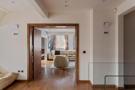 5 bedroom flat to rent - Photo 3