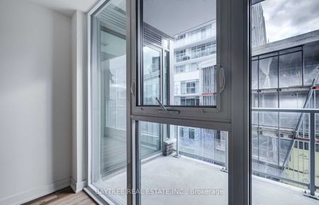 Riverside Square Lofts 15-45 , #719 - Photo 2