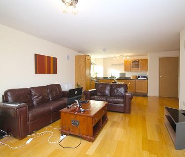 2 bedroom apartment to rent - Photo 2