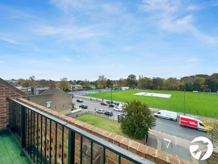 1 bedroom flat to rent - Photo 3