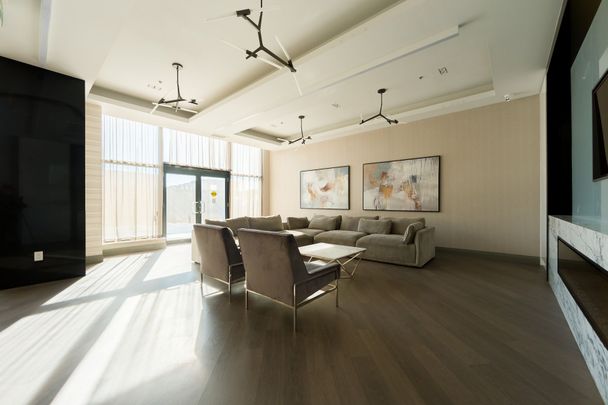 For Lease - 99 Eagle Rock Way Unit# 532, Vaughan, Ontario - Photo 1