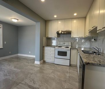 For Lease - 361 Terry Drive, Newmarket, Ontario - Photo 6