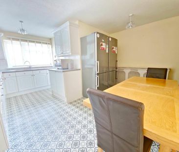 4 bedroom terraced house to rent - Photo 6