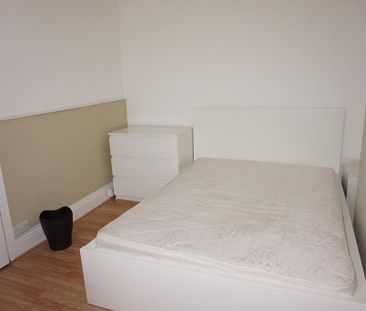 5 bedroom terraced house to rent - Photo 6