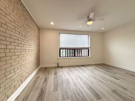 For Lease - 1646 Queen Street Unit# A, Toronto, Ontario - Photo 2