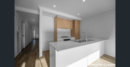 Modern Living in Fraser Rise! - Photo 3