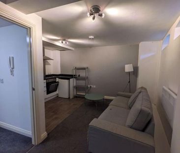 1 bedroom apartment to rent - Photo 2