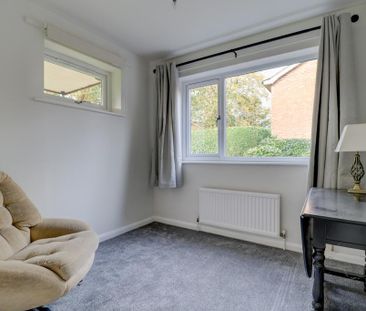 Detached house to rent - Photo 2