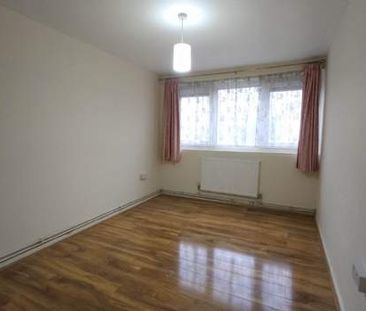 3 bedroom property to rent in Ilford - Photo 1