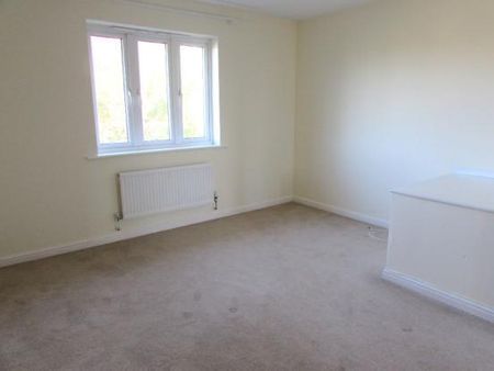 2 bedroom mews to rent - Photo 4
