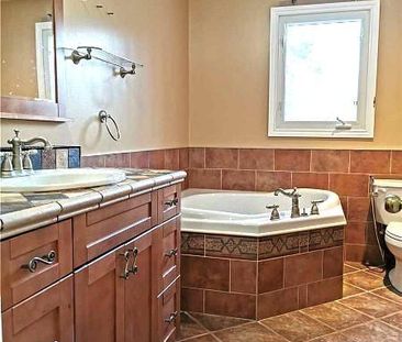 For Lease - 44 Sir Bedevere Place, Markham, Ontario - Photo 2