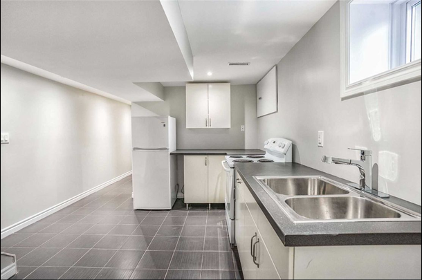 For Lease - 401 Crawford Street Unit# Basemen, Toronto, Ontario - Photo 1