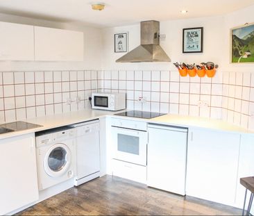 2 Bed Flat, Former St. Georges Church, M15 - Photo 6