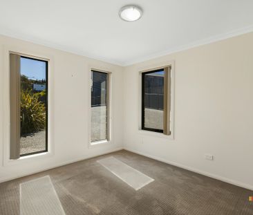 1/5 Erskine Way, DEVONPORT - Photo 5