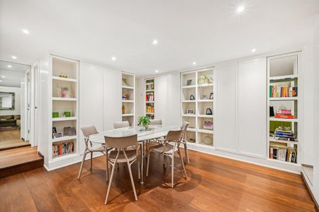 2 bedroom mews to rent - Photo 5