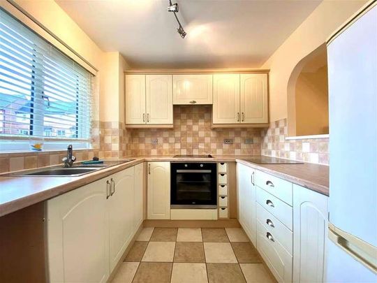 St Davids Close, Brackla, Bridgend County Borough, CF31 - Photo 1