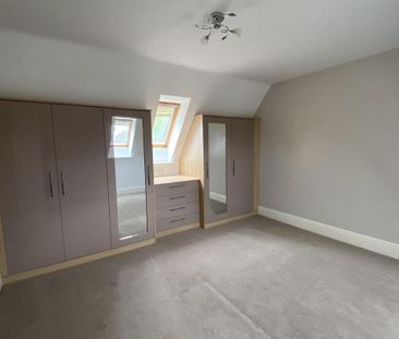 6 bedroom detached house to rent - Photo 5