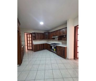 CASA RENTA PEDREGAL, LA SILLA - Photo 2