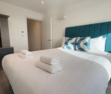 3 bedroom flat to rent - Photo 1