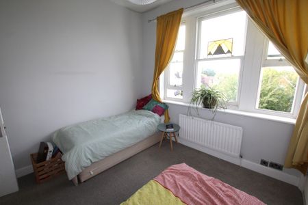 2 bed apartment to rent in Markwick Terrace, St. Leonards-on-Sea, TN38 - Photo 5