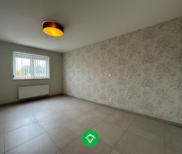 Charmant 2-slaapkamerappartement met garage en extra berging aan ma... - Photo 2