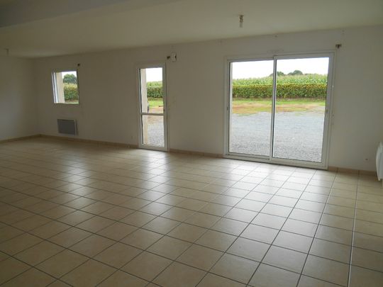 Location maison à Guiclan, 3 pièces 109.18m² - Photo 1