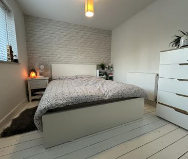 3 bedroom semi-detached house to rent - Photo 4