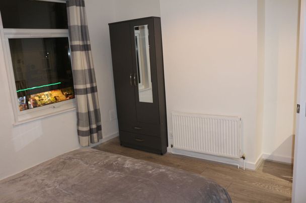 2 Bed Terraced House, Swan Lane, CV2 - Photo 1