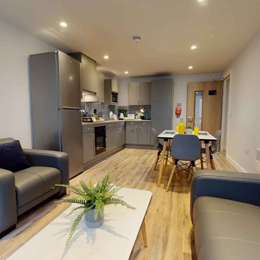 Gold En Suite - Photo 1