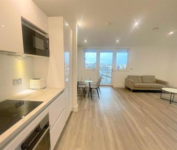 2 bedroom apartment to rent - Photo 6