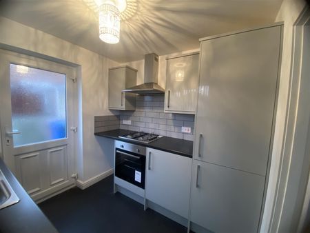 Woodfield Road, Goole - Photo 4