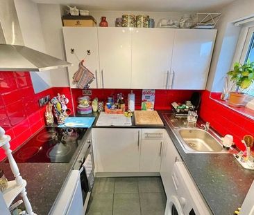 1 Bed Maisonette, Sunbourne Court, NG7 - Photo 5