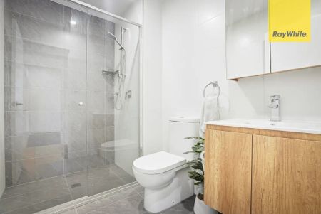 “STUNNING OPEN PLAN LIVING - WALK TO STATION & SHOPS” - Photo 3