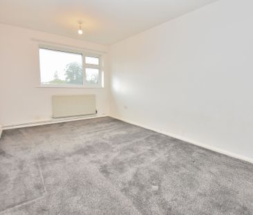 2 bedroom flat to rent, - Photo 5