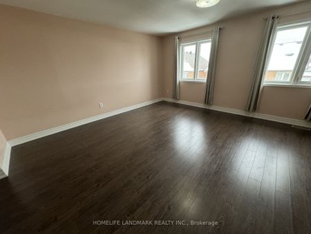 Semi-Detached Home For Lease | N7398622 - Photo 5