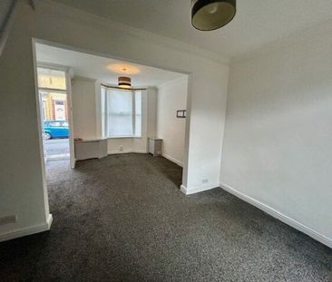 Moorland Road, Birkenhead - Photo 4