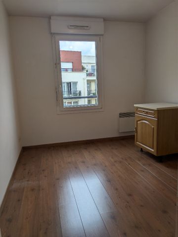 Location Appartement 4 pièces 77m² - Photo 3