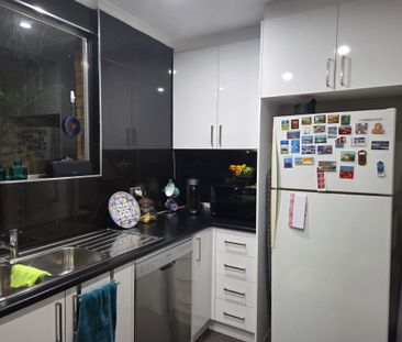 Morphett Vale - Photo 2