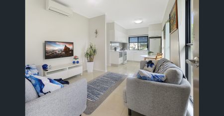 Fully Furnished Granny Flat In The Heart Of Curra - Photo 2