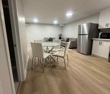 For Lease - 5218 Palmetto Place Unit# Basement, Mississauga, Ontario - Photo 2