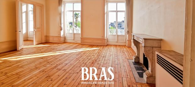 Location Appartement 6 pièces 211m² VANNES 56000 - Photo 1