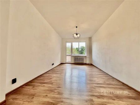 Designový, čerstvě zrekonstruovaný byt 2+1 v srdci Kamenické - Фото 3