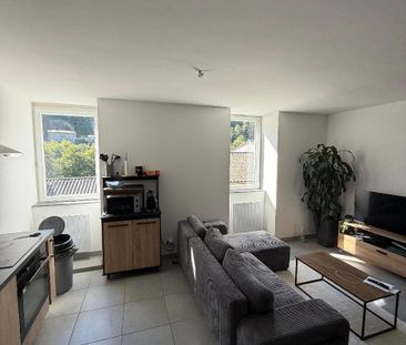 Location Appartement 4 pièces 80m² CHAMBONAS 07140 - Photo 1
