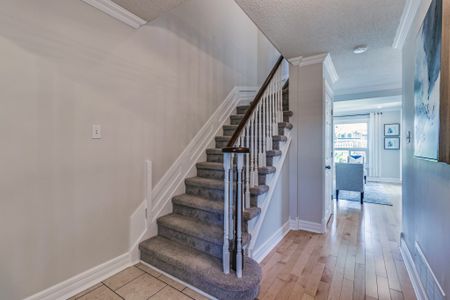 For Lease - 710 Hayes Avenue, Oshawa, Ontario - Photo 4